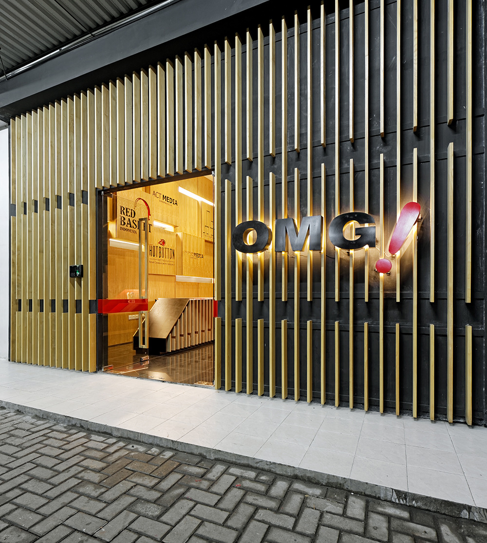 時(shí)尚木語(yǔ)  OMG印尼公司辦公室設(shè)計(jì)欣賞