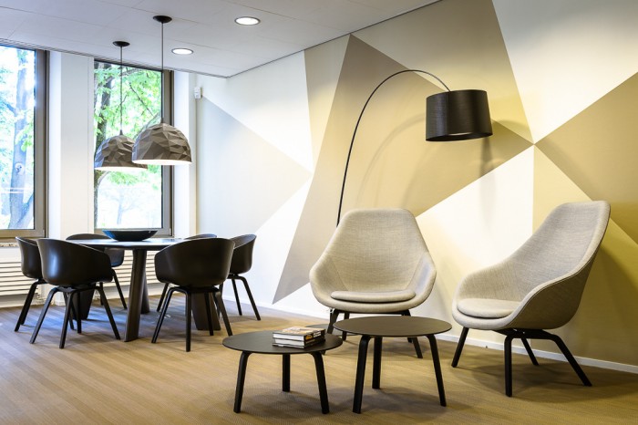 辦公室室員工交流區(qū)的設計