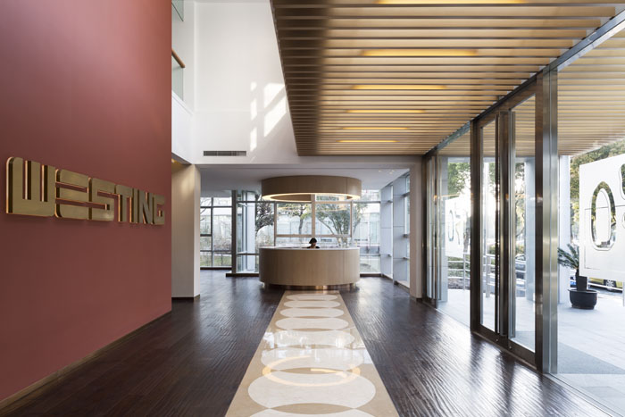 設(shè)計中給予辦公建筑更多自然通風(fēng)。