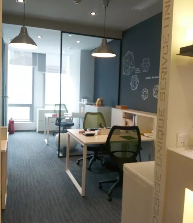 簡約的辦公室裝修設(shè)計風(fēng)格