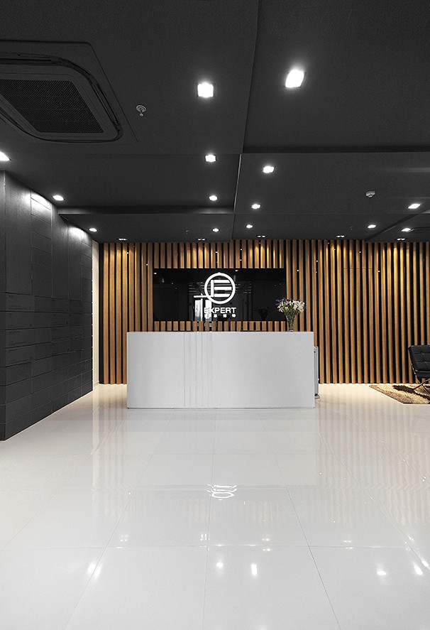 上海愛思博特前臺大廳裝修設(shè)計實(shí)景圖