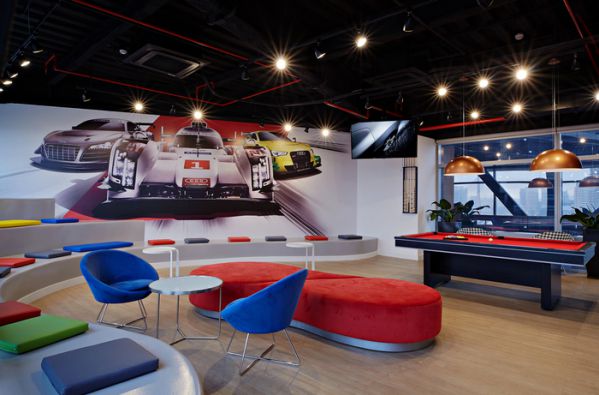 上海辦公室設(shè)計(jì)中的實(shí)木門有哪些特點(diǎn)？