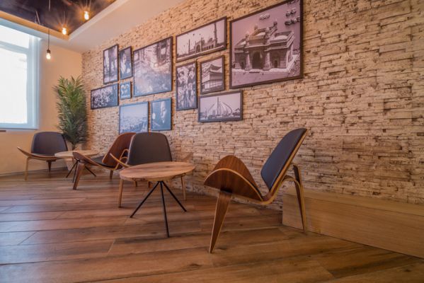 不同色彩搭配下的簡約辦公室設(shè)計