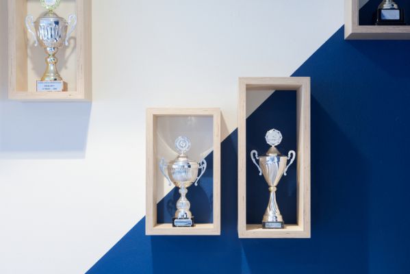 藍(lán)色簡約風(fēng)格的辦公室設(shè)計(jì)