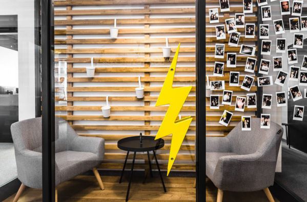 上海辦公室裝修應(yīng)該如何進(jìn)行？