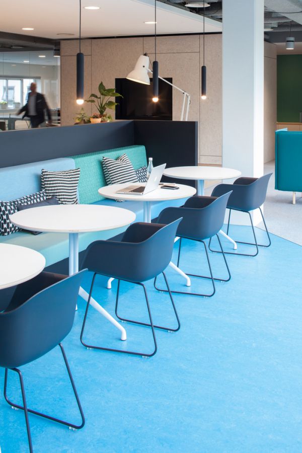 為什么上海辦公室設(shè)計(jì)中冷暖色調(diào)要合理搭配？