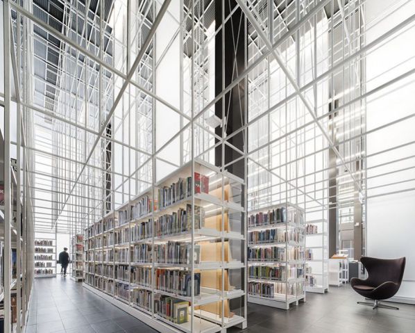 創(chuàng)意中心的辦公室設(shè)計(jì)與改造