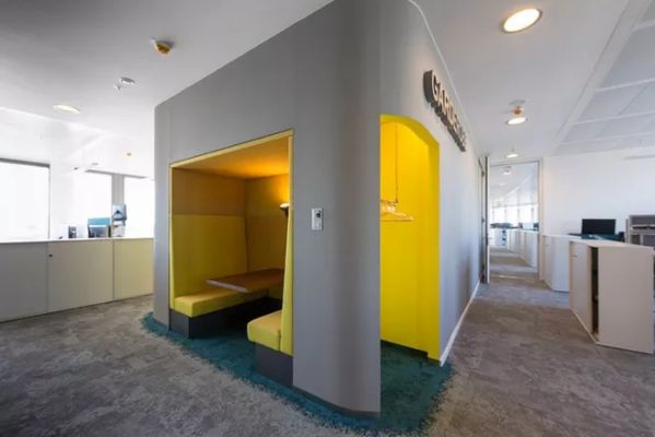 辦公室裝修中生態(tài)木使用的必然趨勢