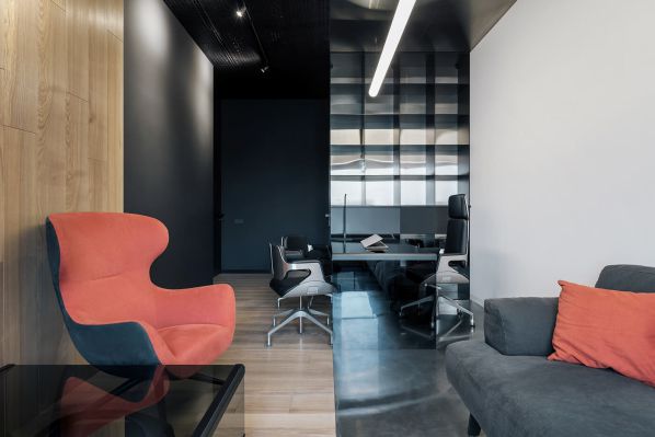 品牌炊具辦公室裝修的現(xiàn)代工業(yè)風格