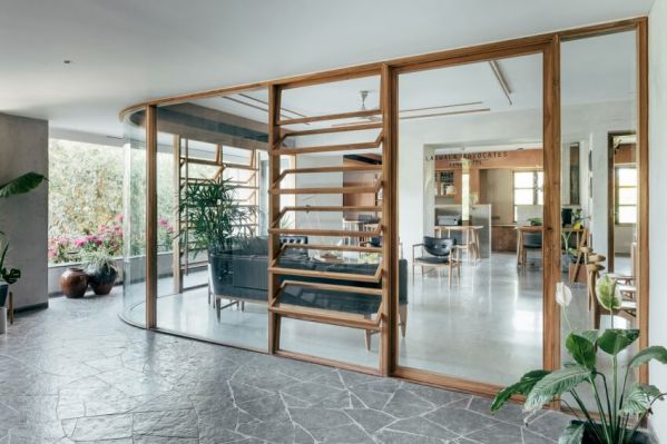 上海辦公室裝修時(shí)人們應(yīng)當(dāng)注意現(xiàn)實(shí)狀況