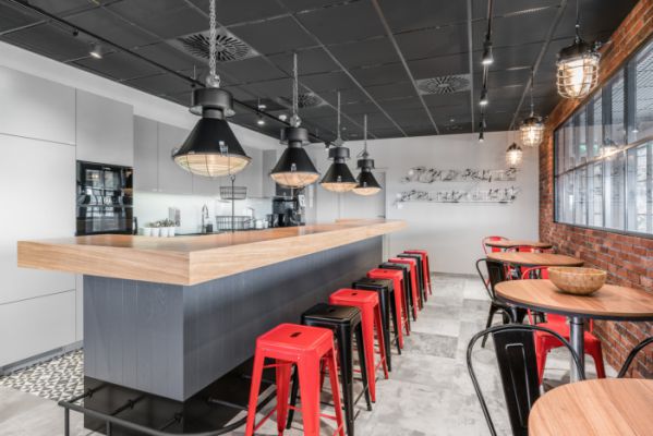 辦公室設(shè)計(jì)特點(diǎn)表現(xiàn)在哪些地方