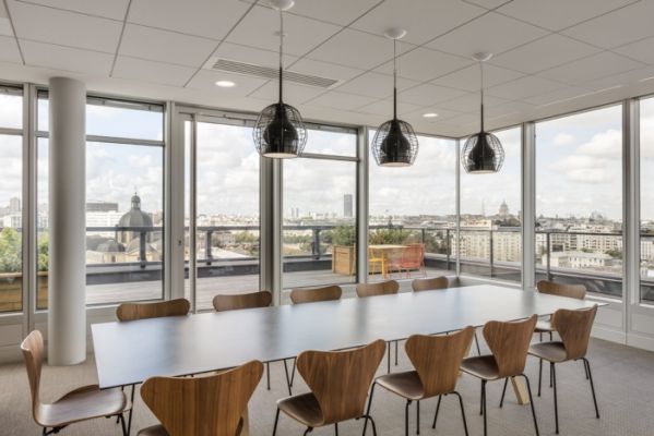 上海辦公室裝修要和設(shè)計師溝通清楚