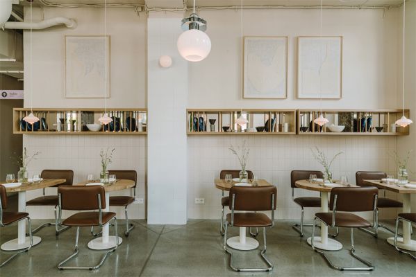 包豪斯設(shè)計下的現(xiàn)代風(fēng)格的餐廳設(shè)計